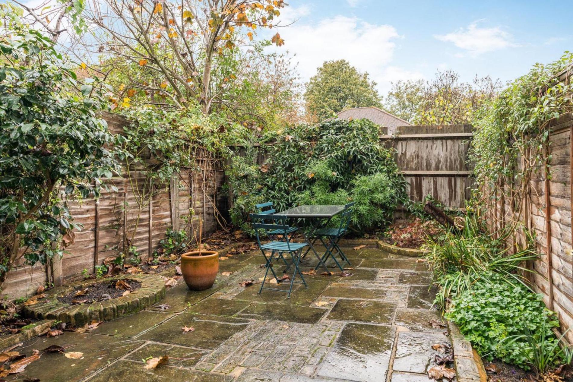 Charming 2BD House with Garden in Hammersmith