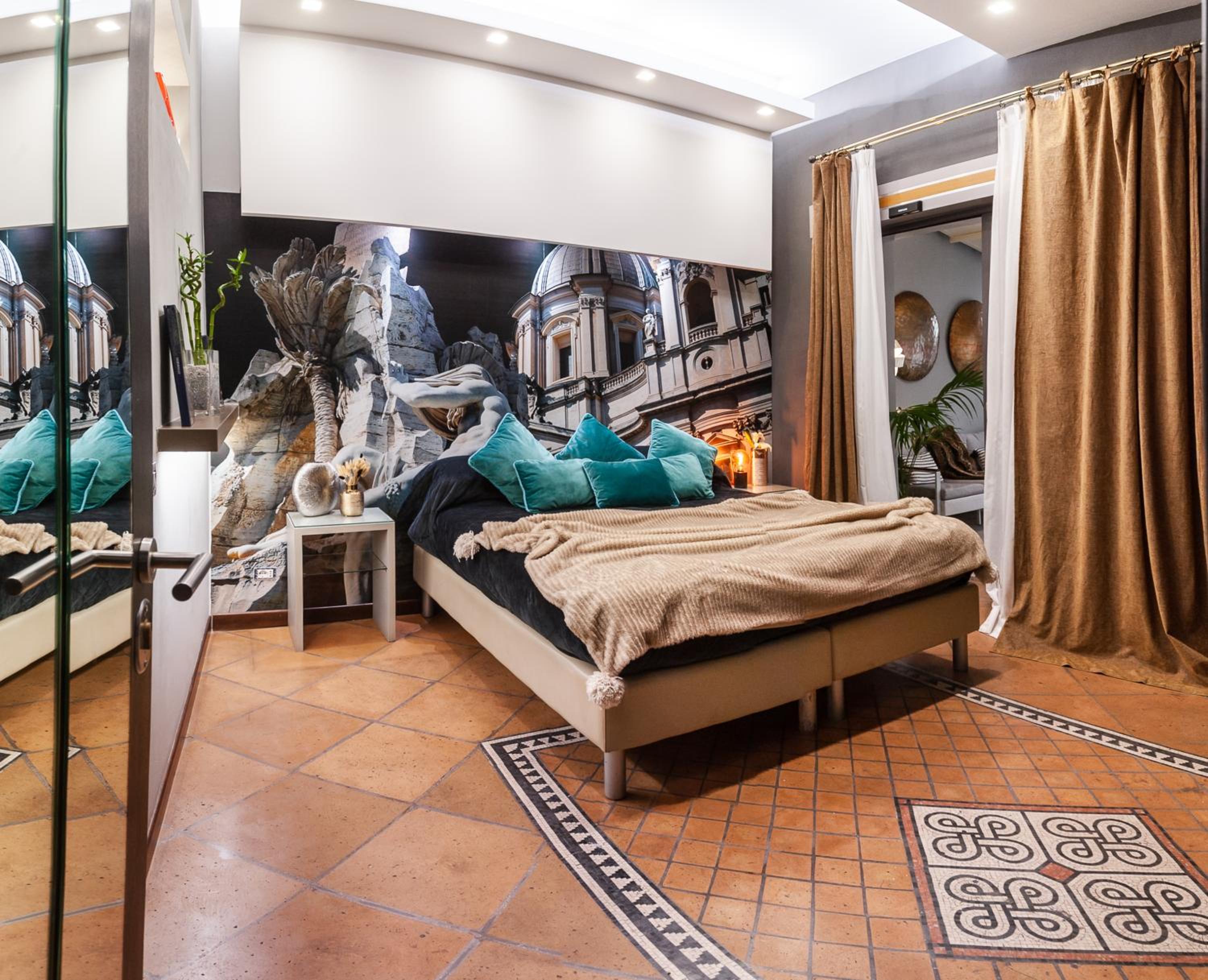 Daphne Suites