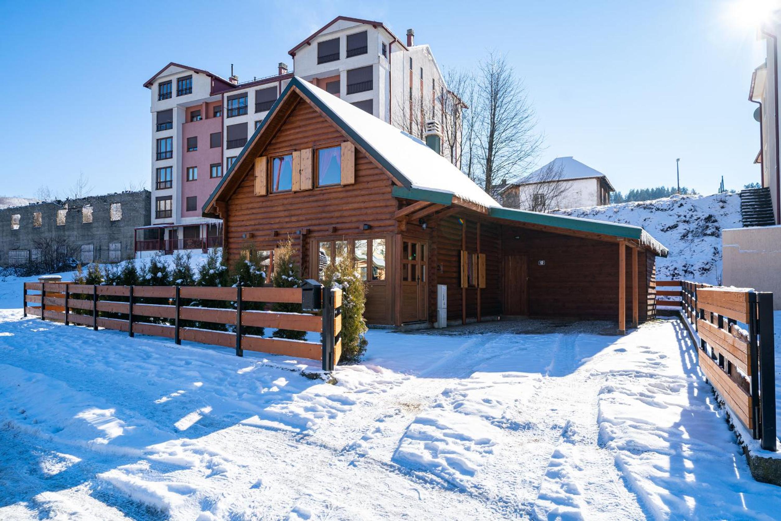 Zara Chalet view 4