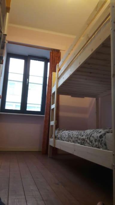 charming house with 3 bedrooms & terrace 10 minutes from city centre