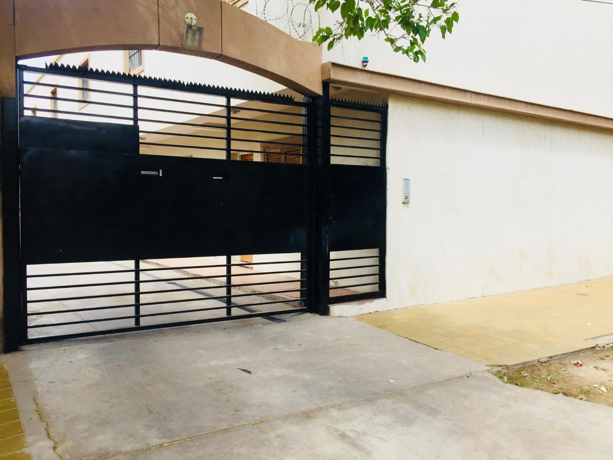 Excelente Duplex en Consorcio Privado c/ cochera
