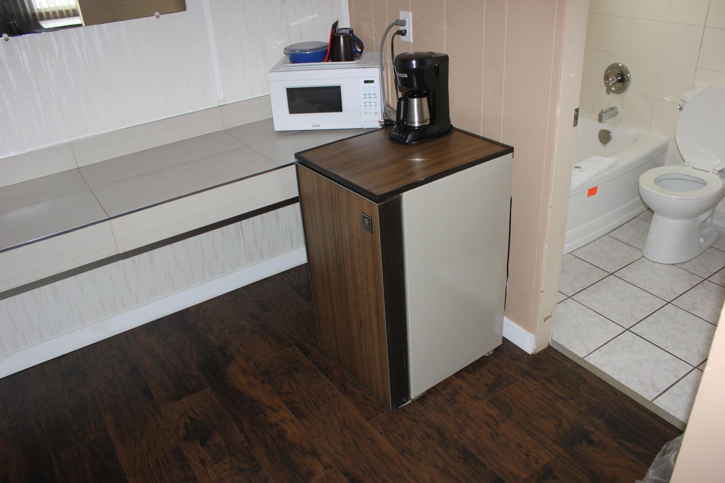 Flamingo Motel - Image 3