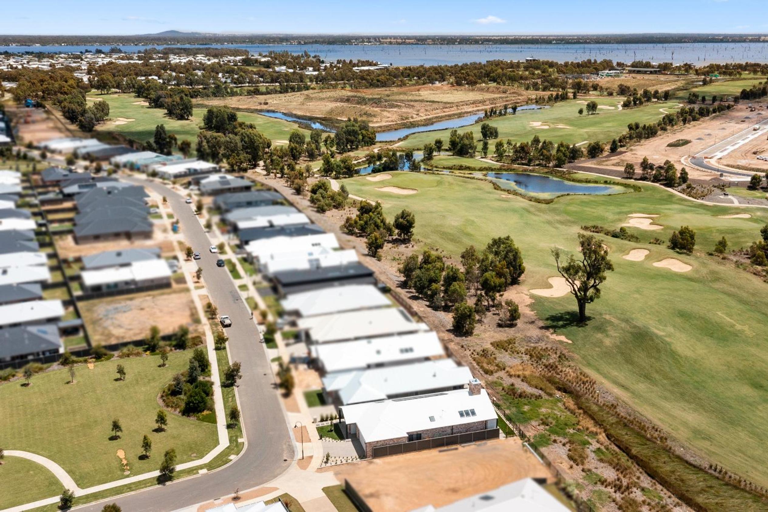 Golf fronted getaway Silverwoods
