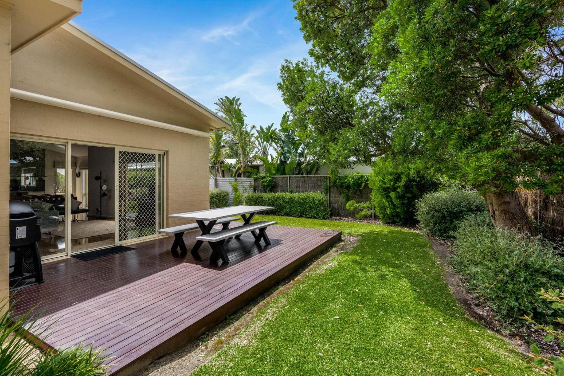 Invy Surf Hideaway