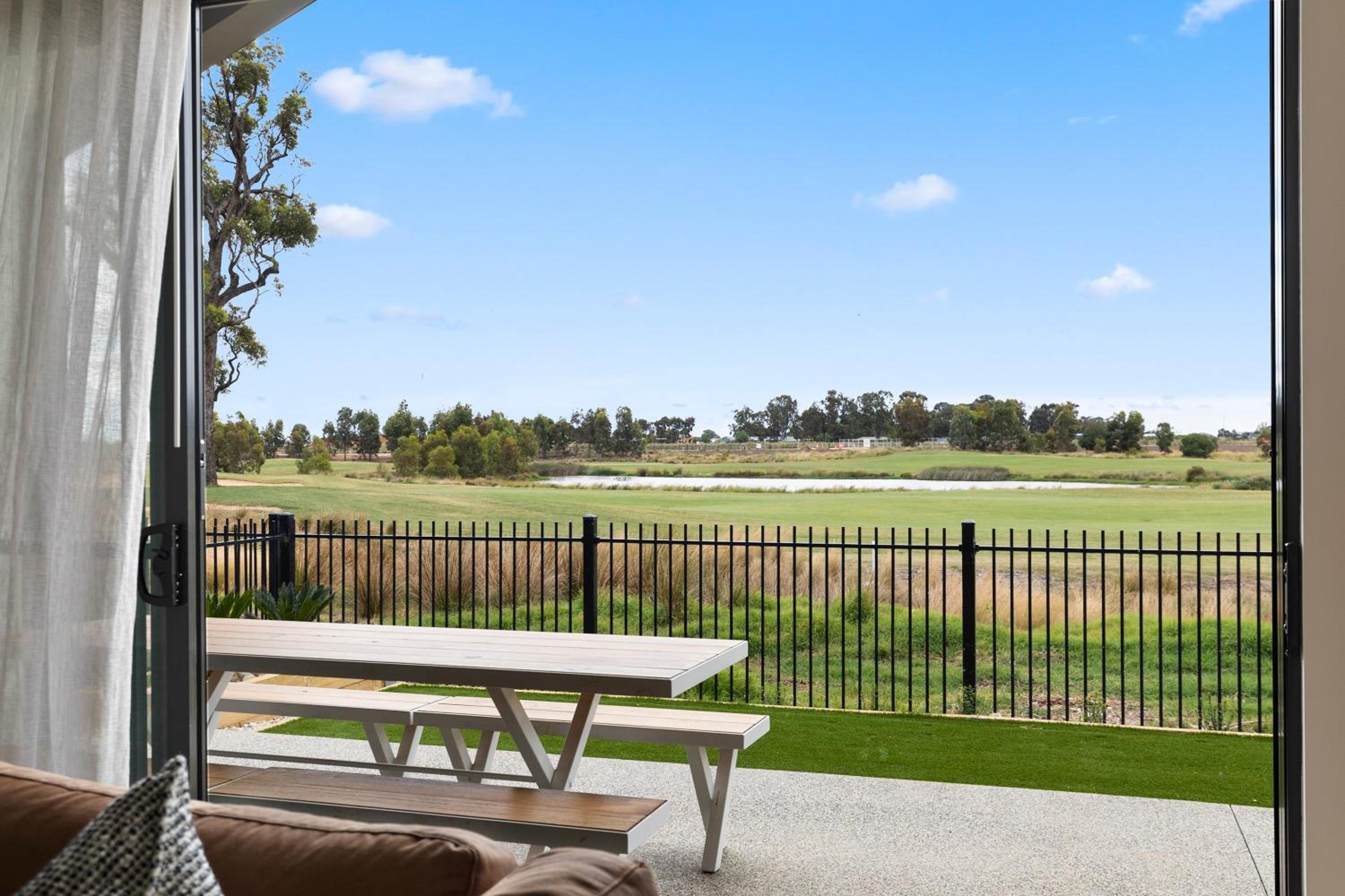 Golf fronted getaway Silverwoods