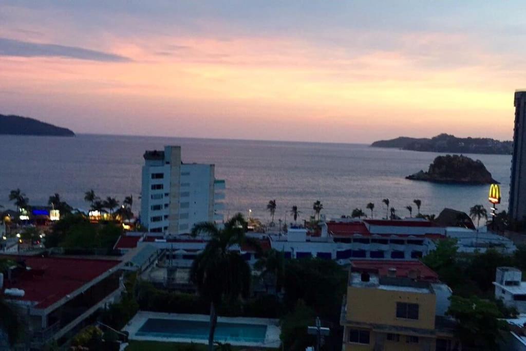 Departamento Familiar en Acapulco con Hermosa Vista! view 3