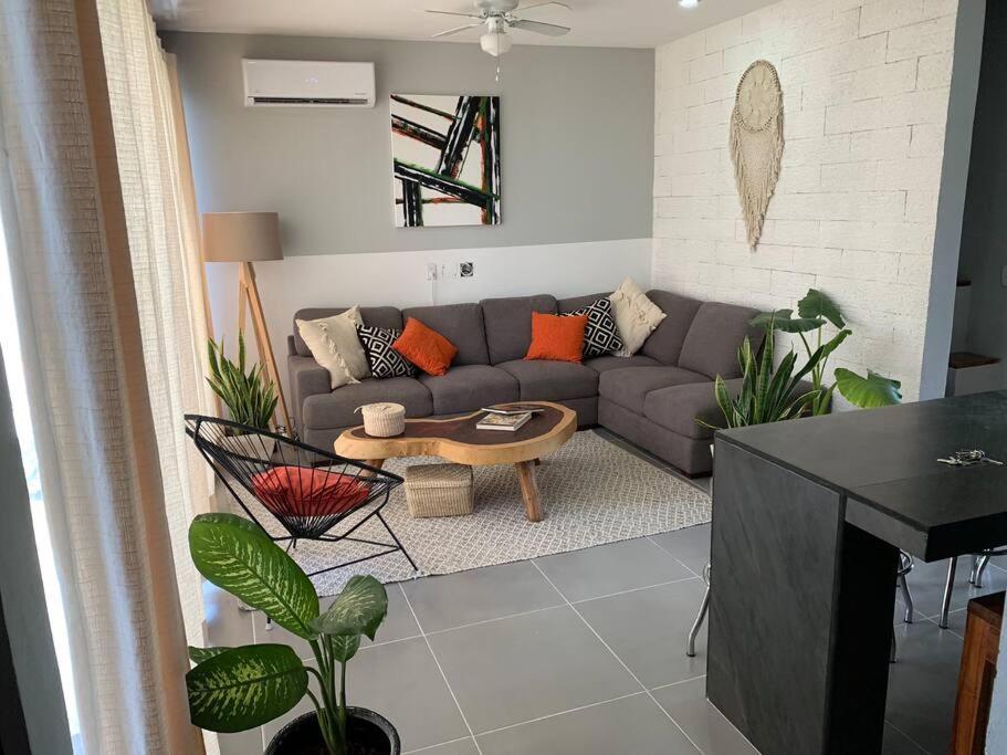 Amazing 2Br 2Ba PH w/Private Rooftop & Plunge Pool view 2