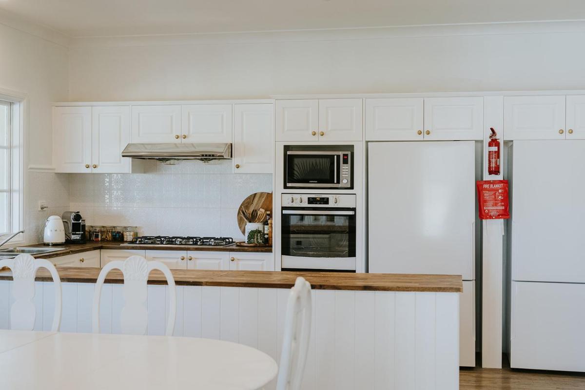 Corunna Station Country House