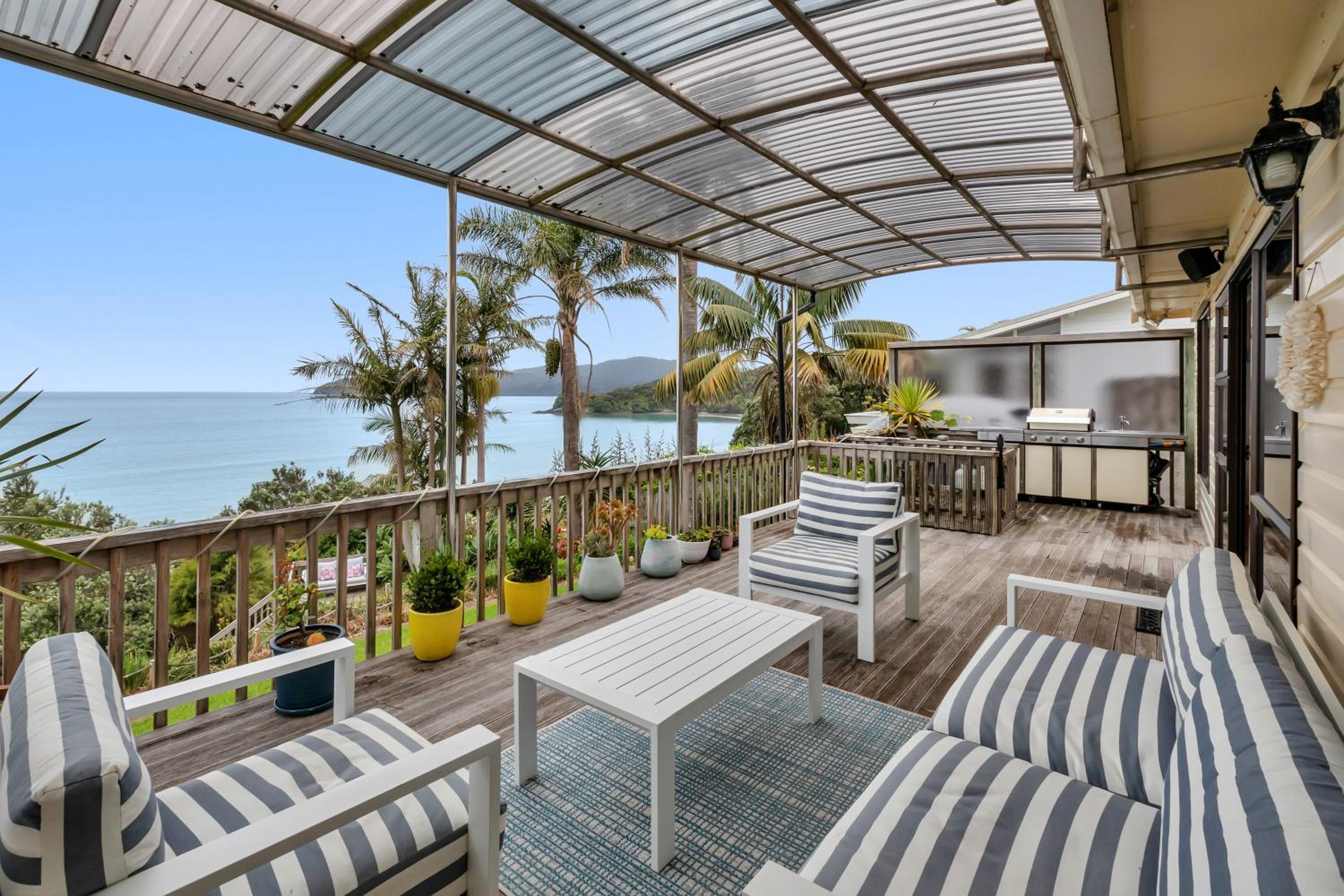 Coopers Sands - Coopers Beach Holiday Home view 3
