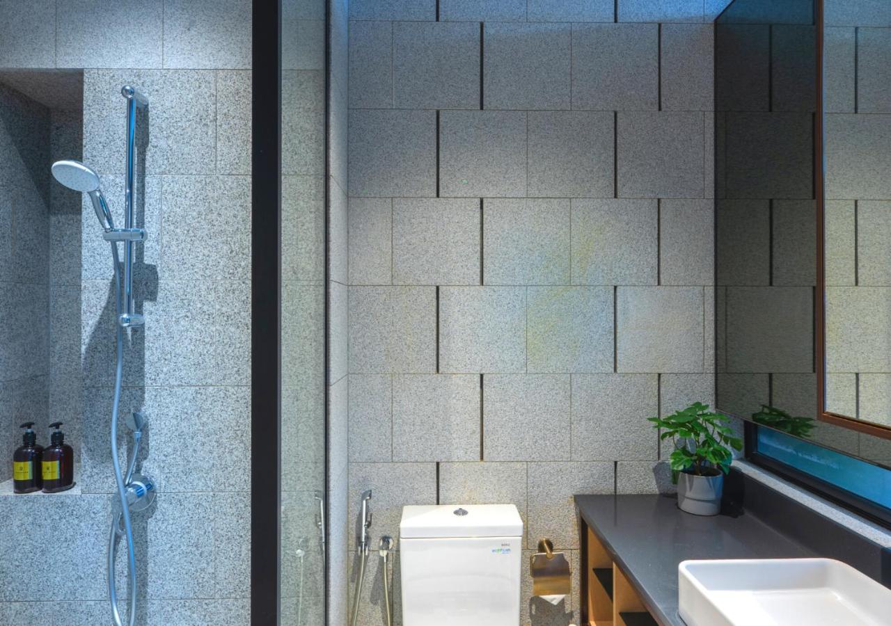 Greystone Scarletz Suites