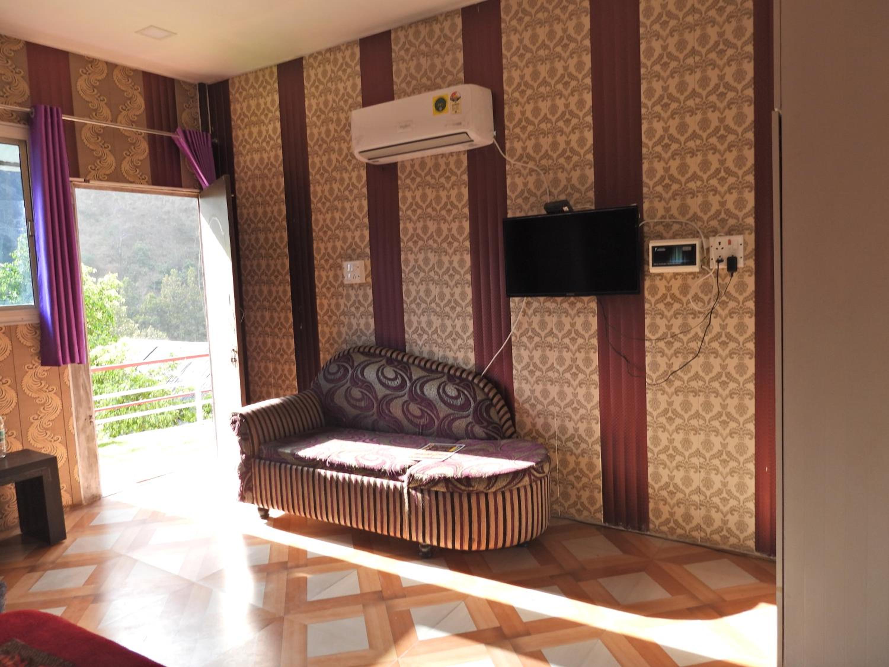Hills Of Adventure, Keshudhar, Lansdowne
