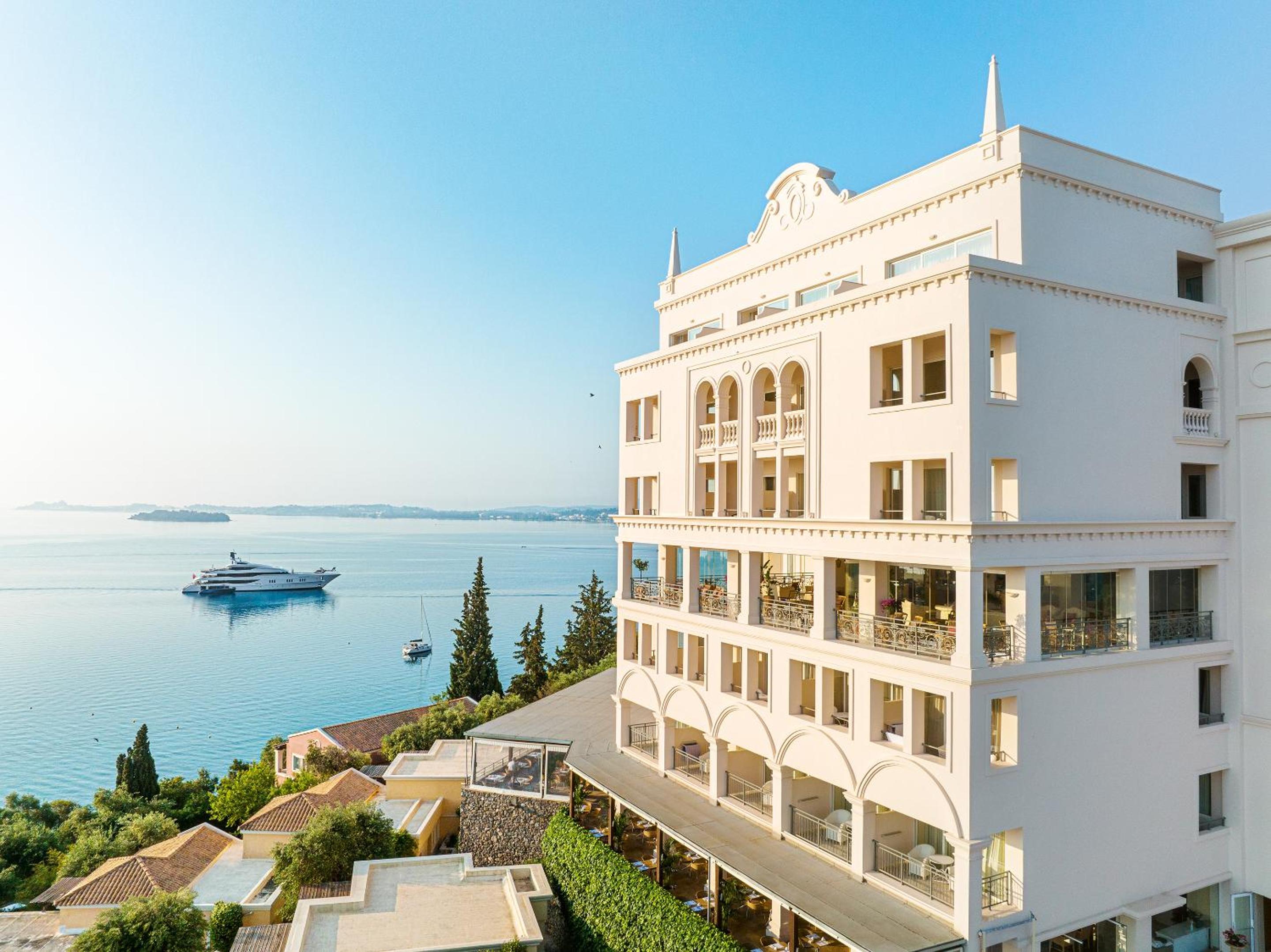 Hotel Grecotel Eva Palace - Image 1