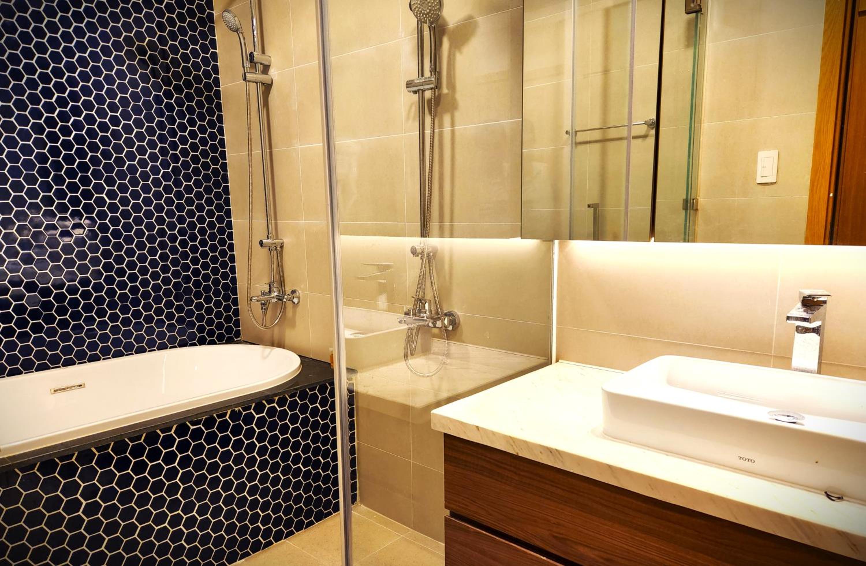 Aria Blue Sapphire Apartment view 4