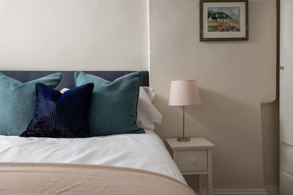 Charlotte's Cottage, a Charming Cotswolds Getaway