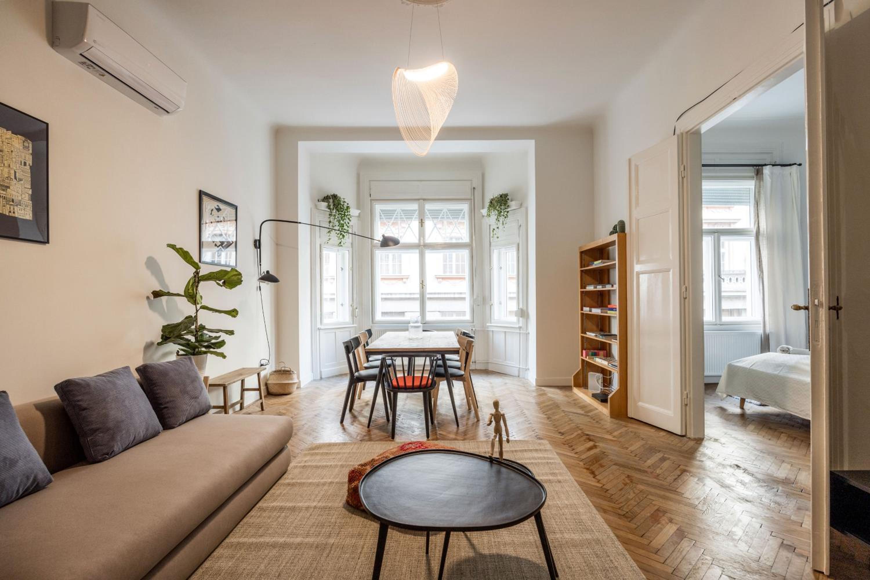 Sunshine Sprint Luxury Apartment