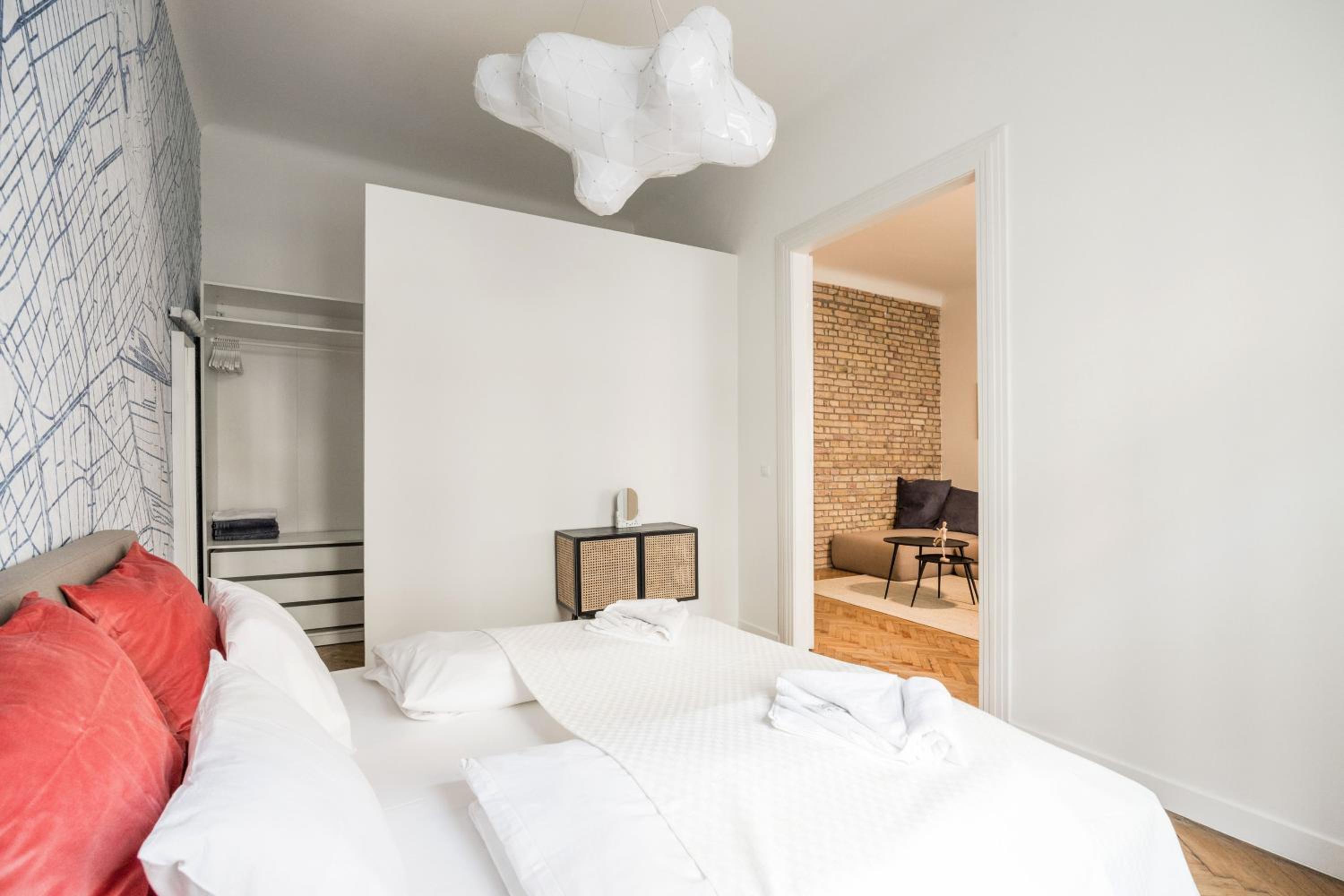 Sunshine Sprint Luxury Apartment