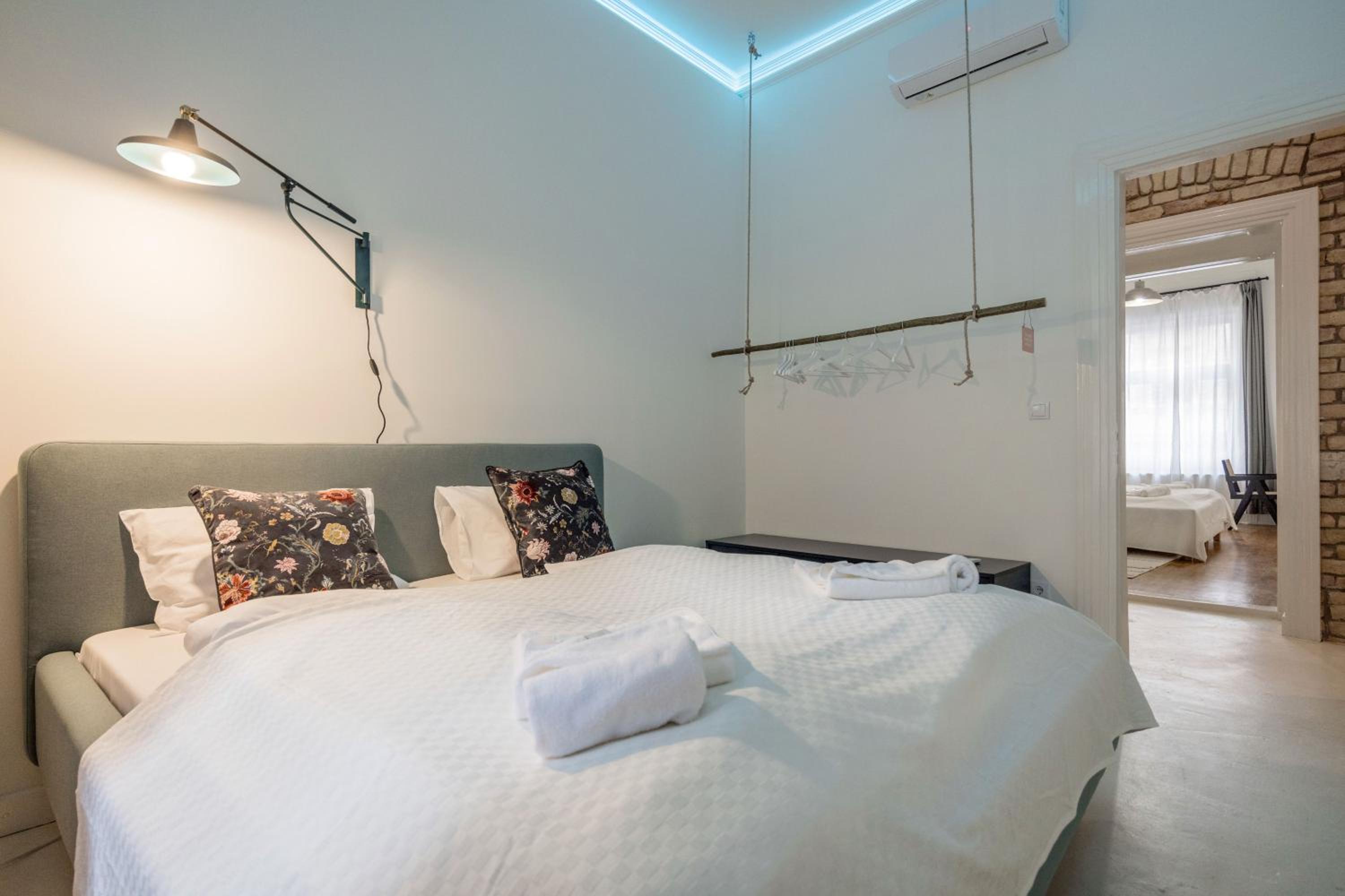 Sunshine Sprint Luxury Apartment
