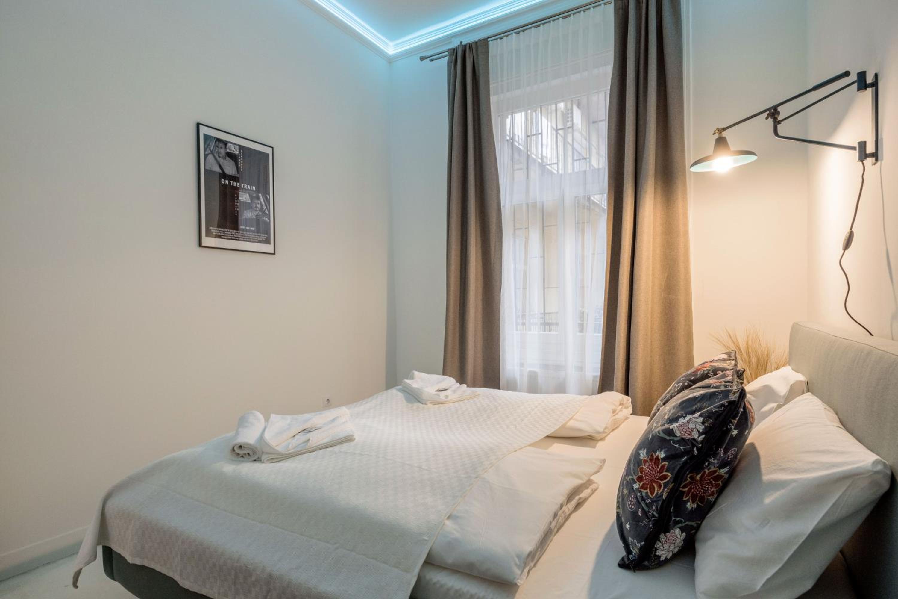 Sunshine Sprint Luxury Apartment