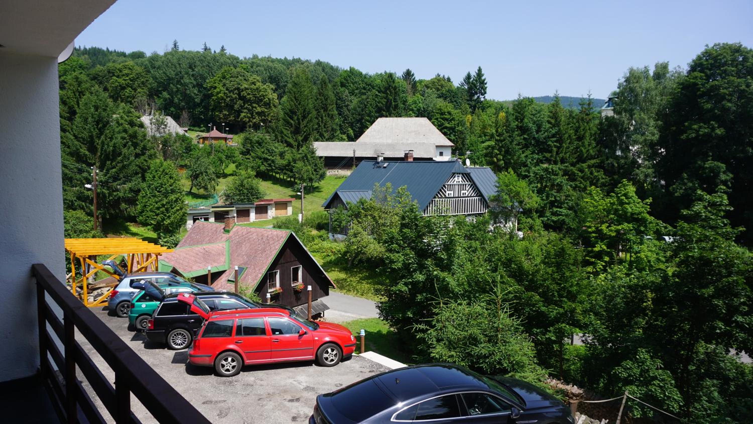 Cedron Apartments