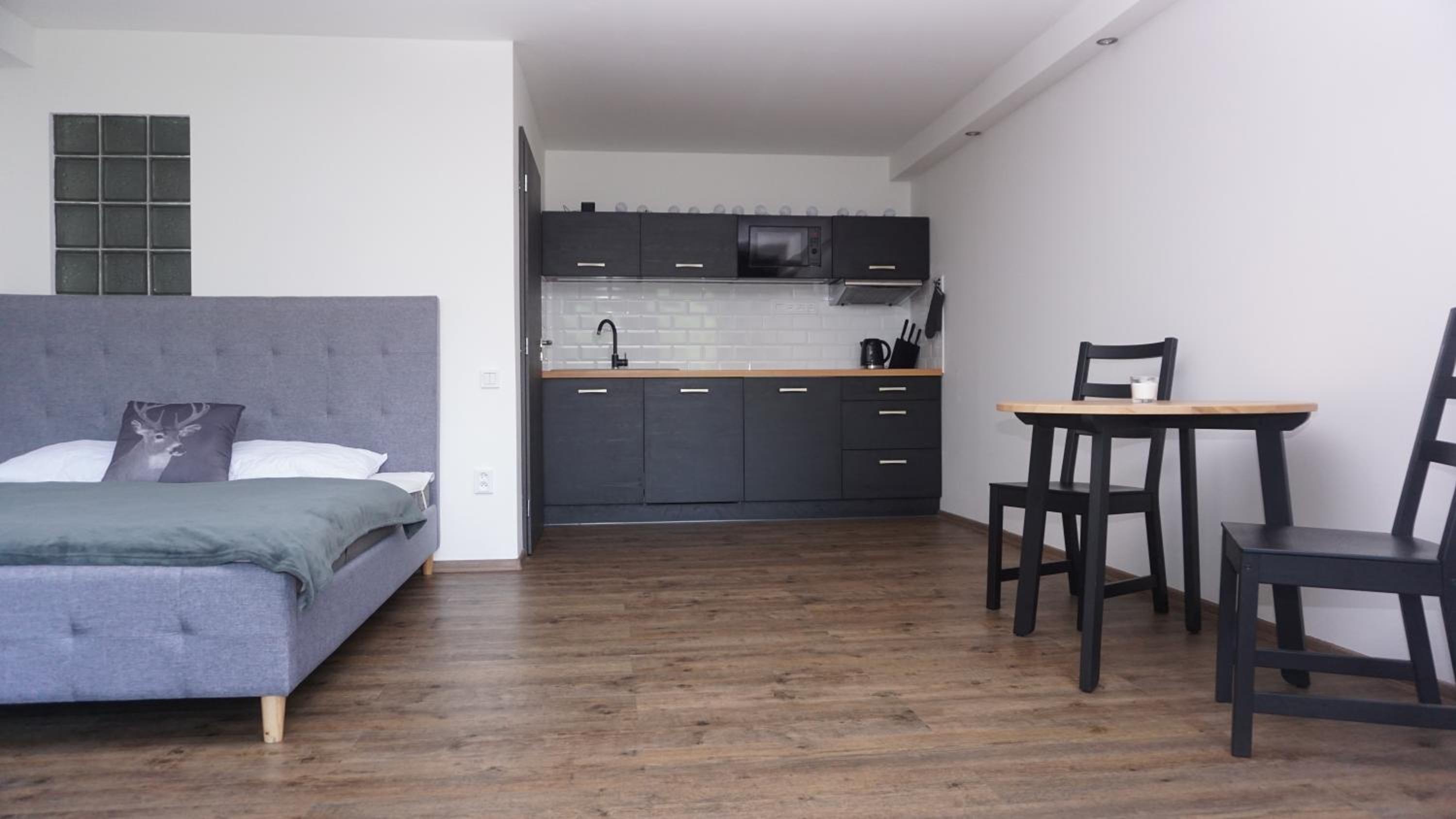 Cedron Apartments