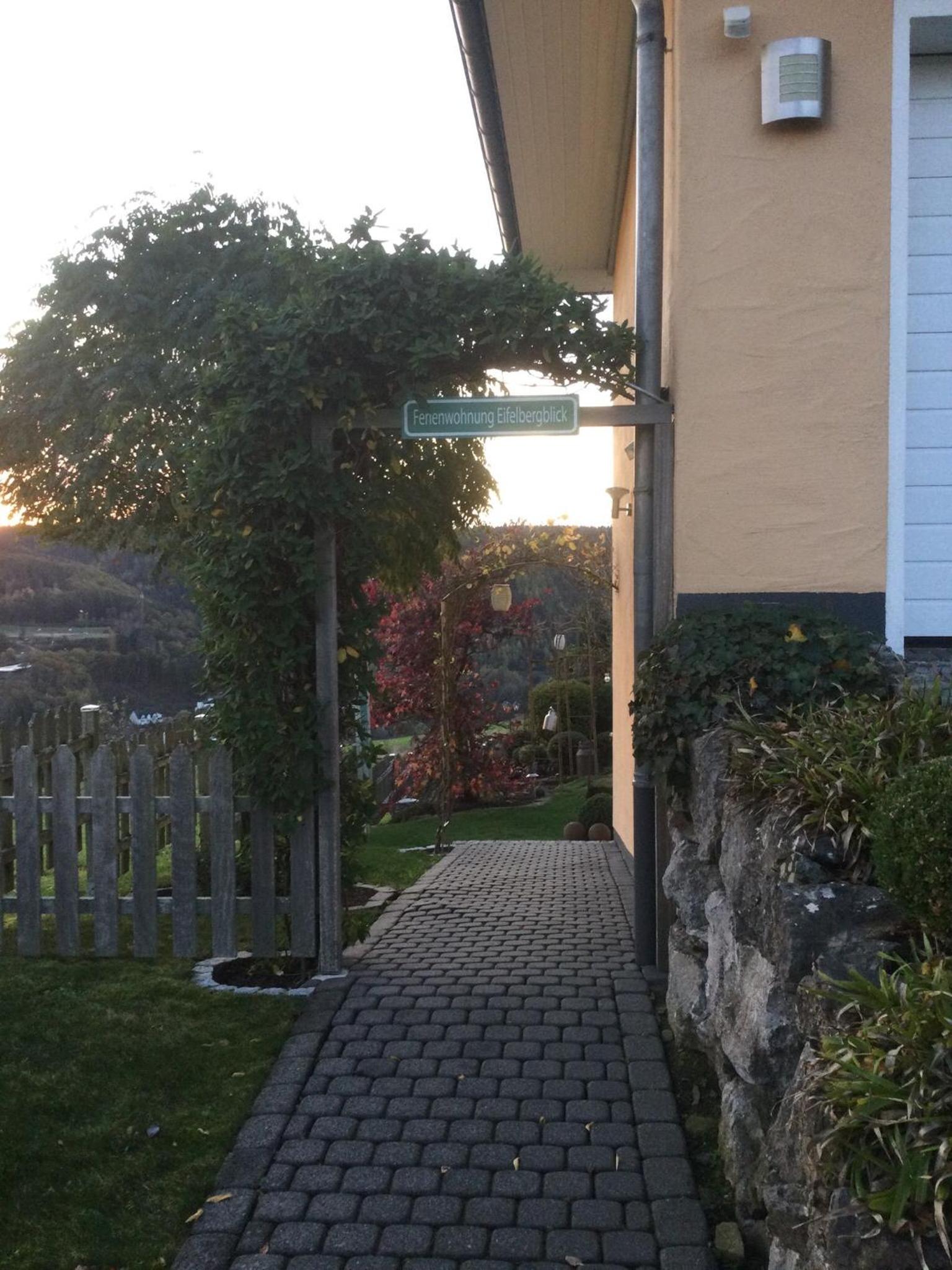 Ferienwohnung Eifelbergblick mit Garten, Schleiden, Wandern in the Eifel National Park, nähe Rursee