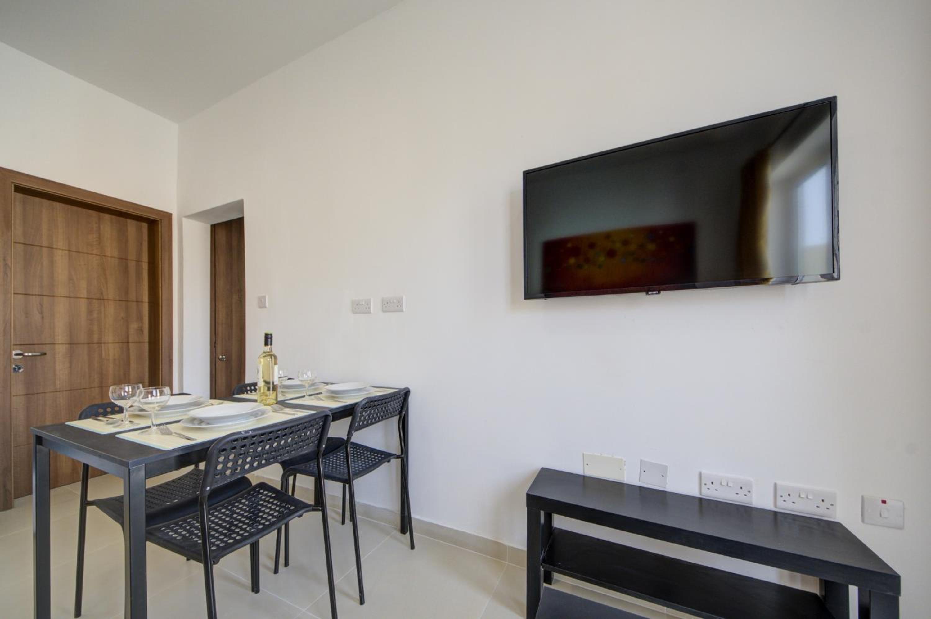 Photo 56