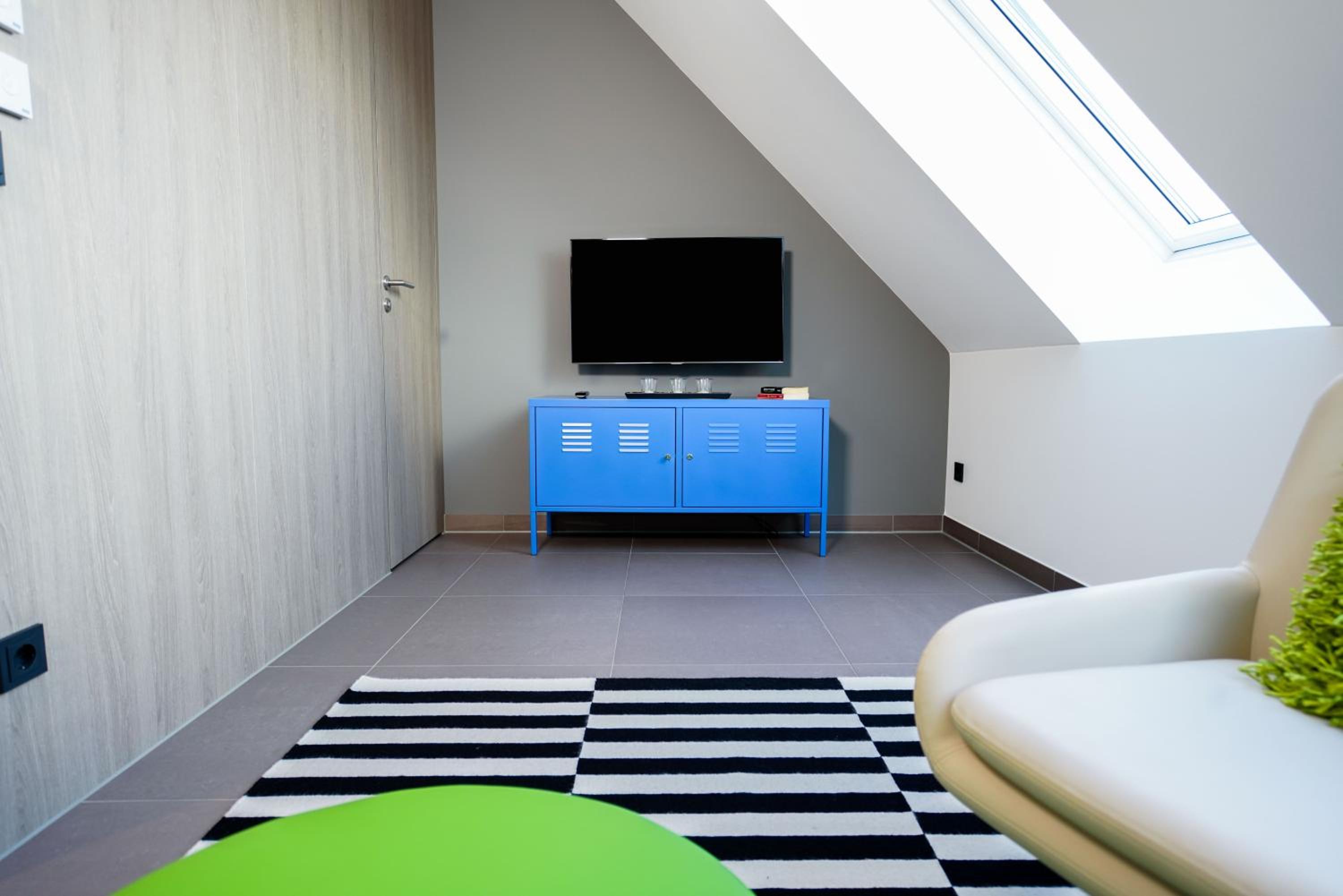 Max Lodging Serviced Apartments