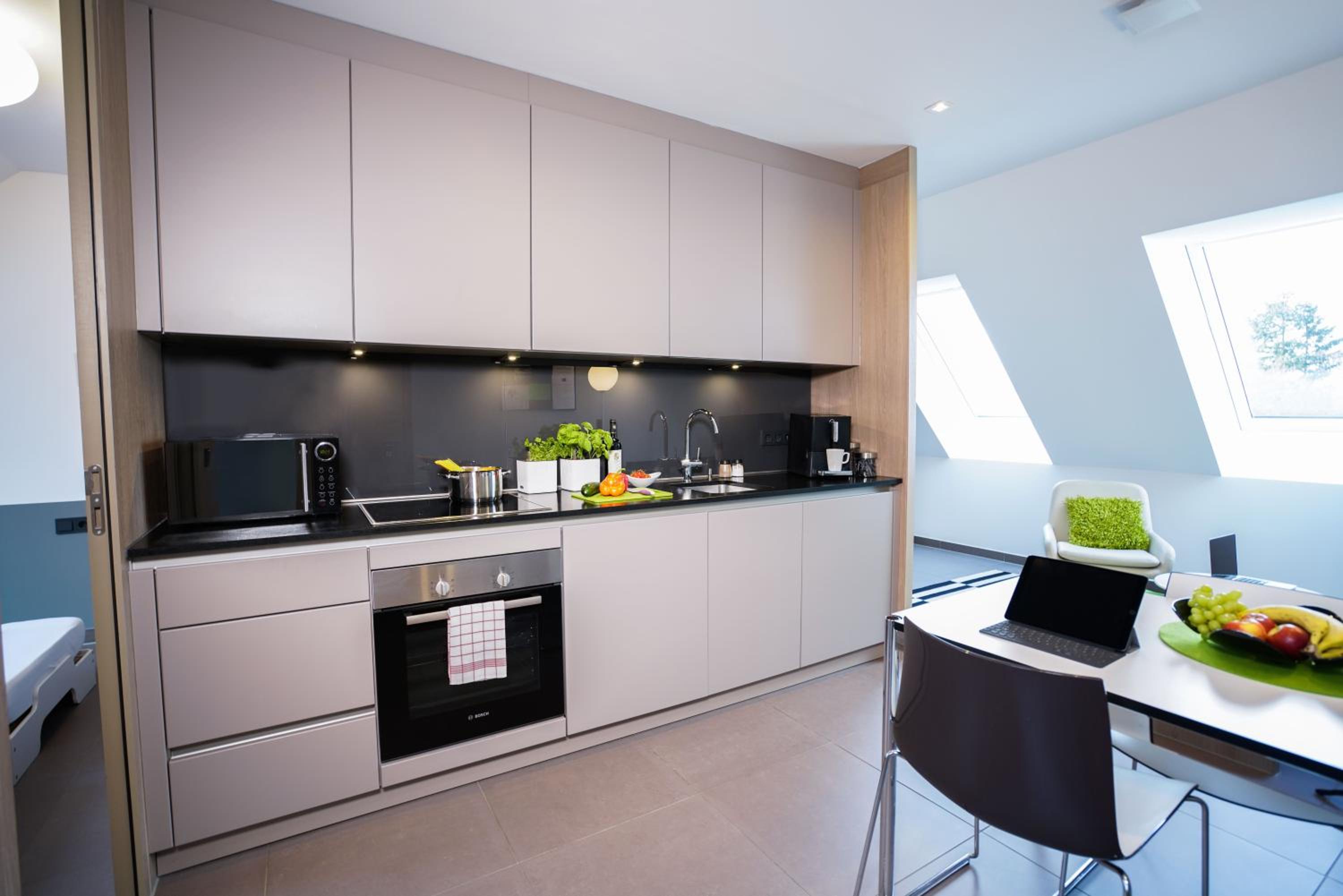 Max Lodging Serviced Apartments