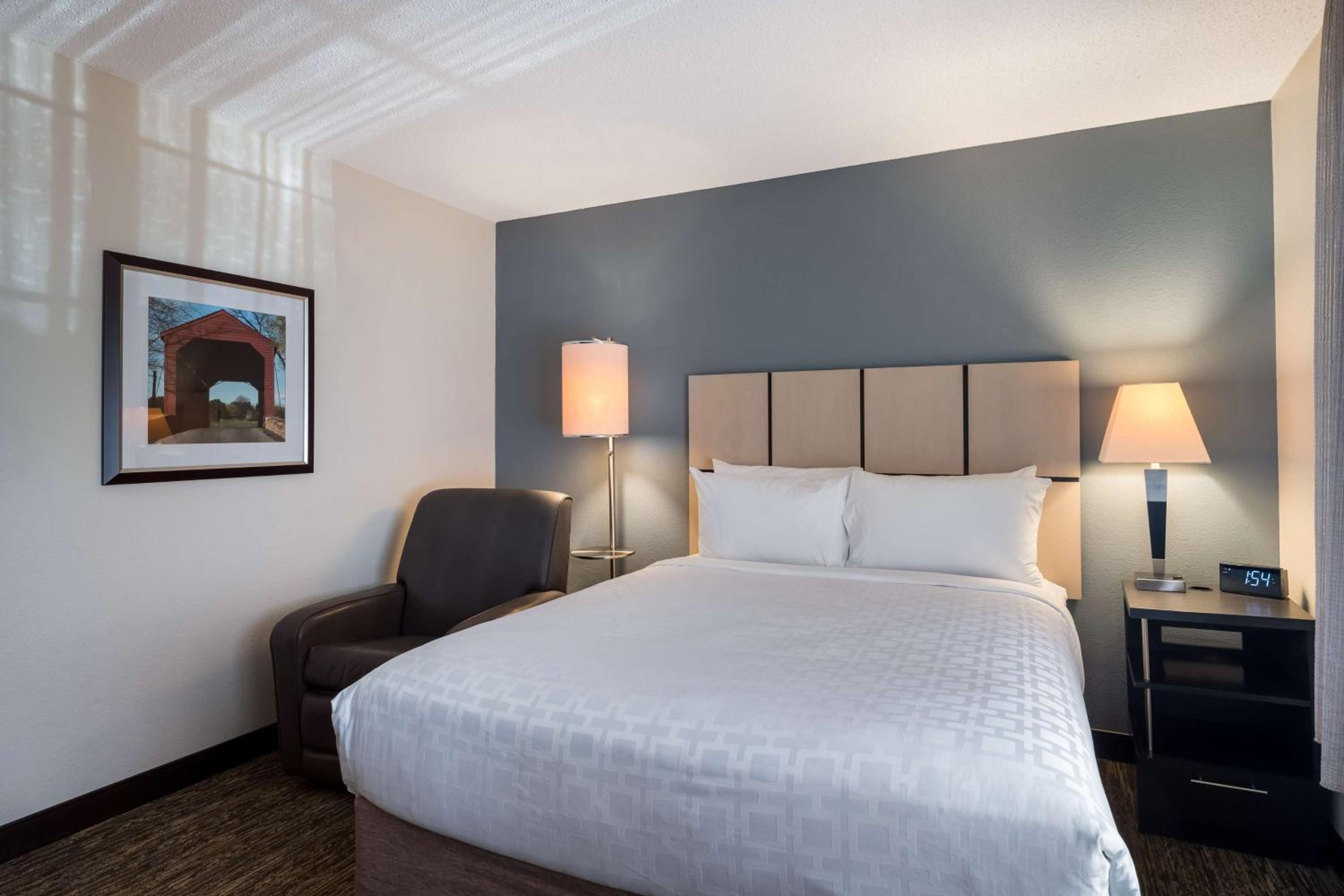 Burlington Vacations - Sonesta Simply Suites Boston Burlington - Property Image 17
