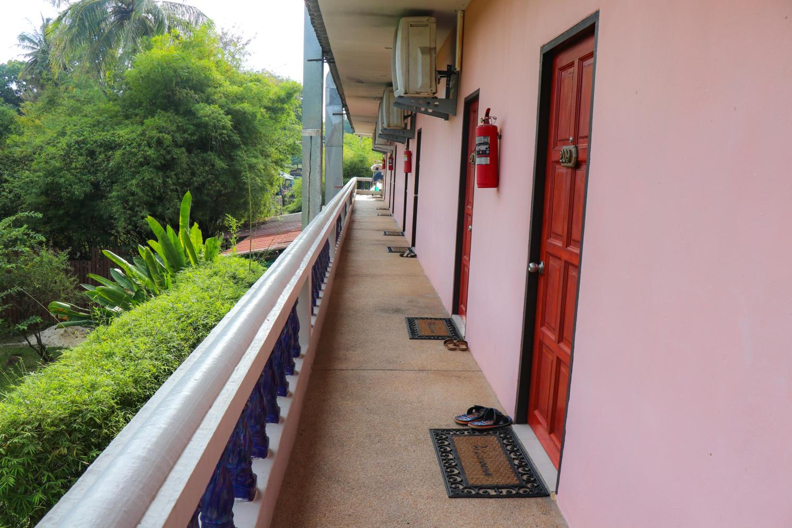 Andaman Seaside Resort Bangtao Beach