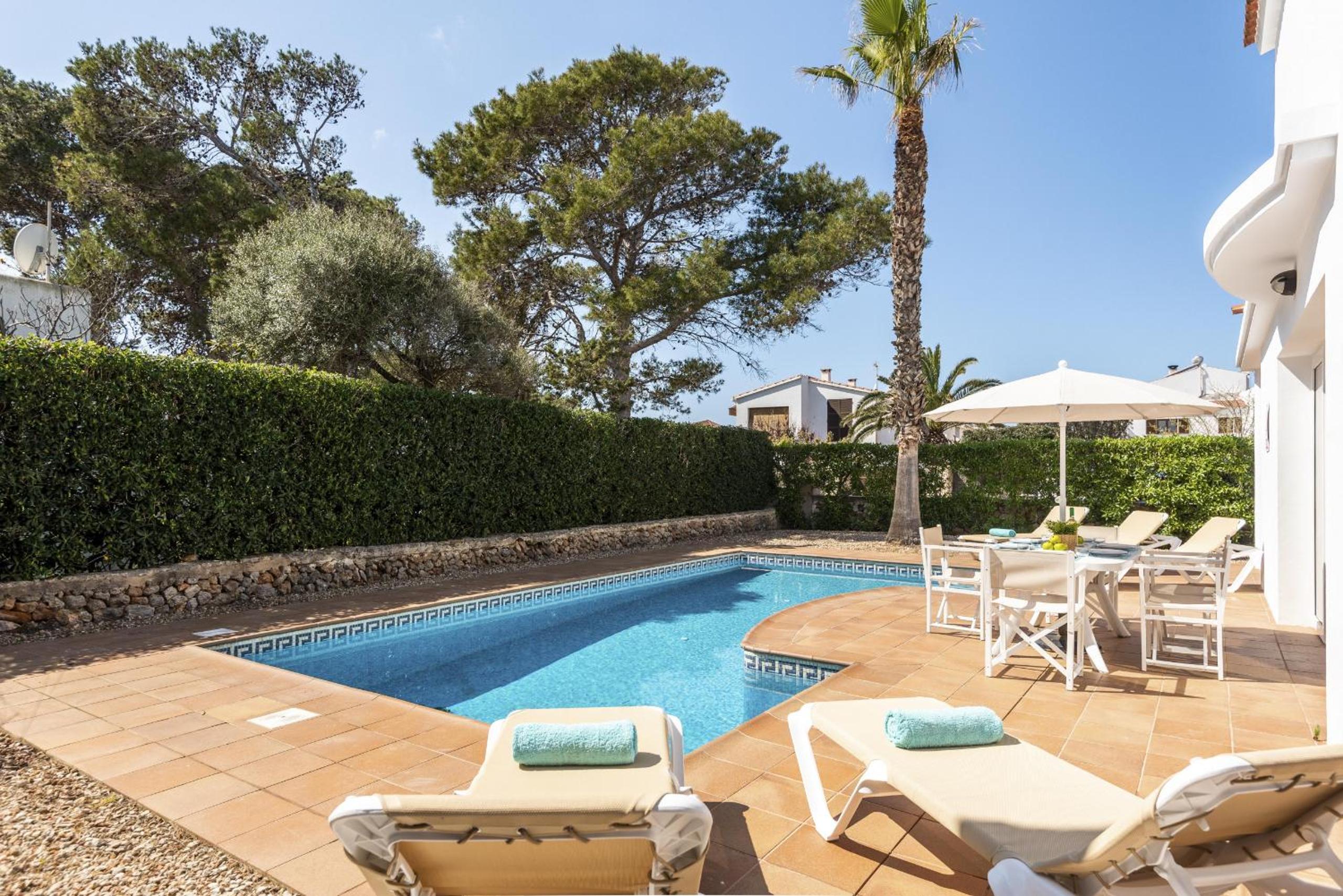 Marina 3 bedroom villa, Cala Blanca view 2