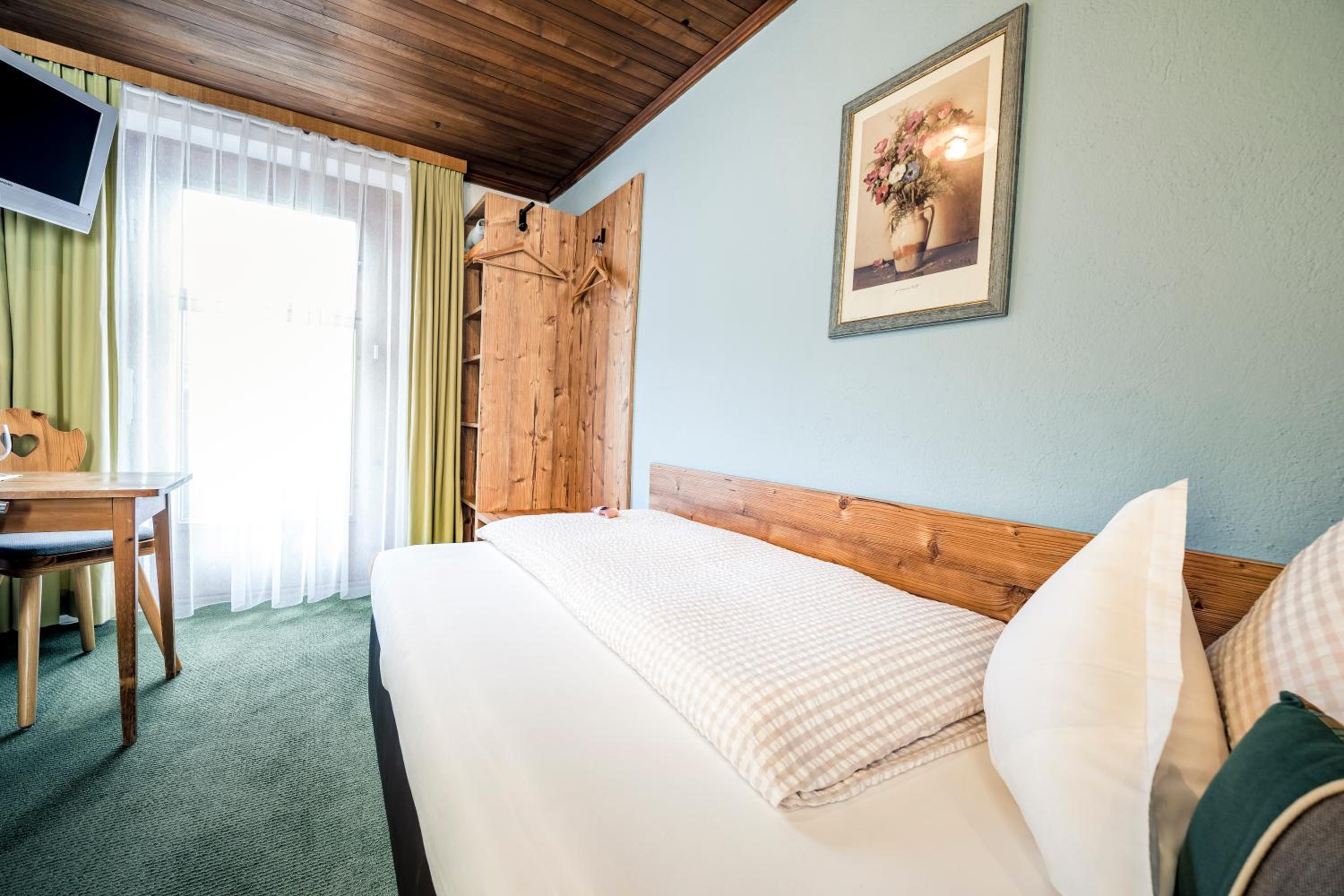 Pension der Steinbock - das 300 Jahre alte Bauernhaus - TIROL