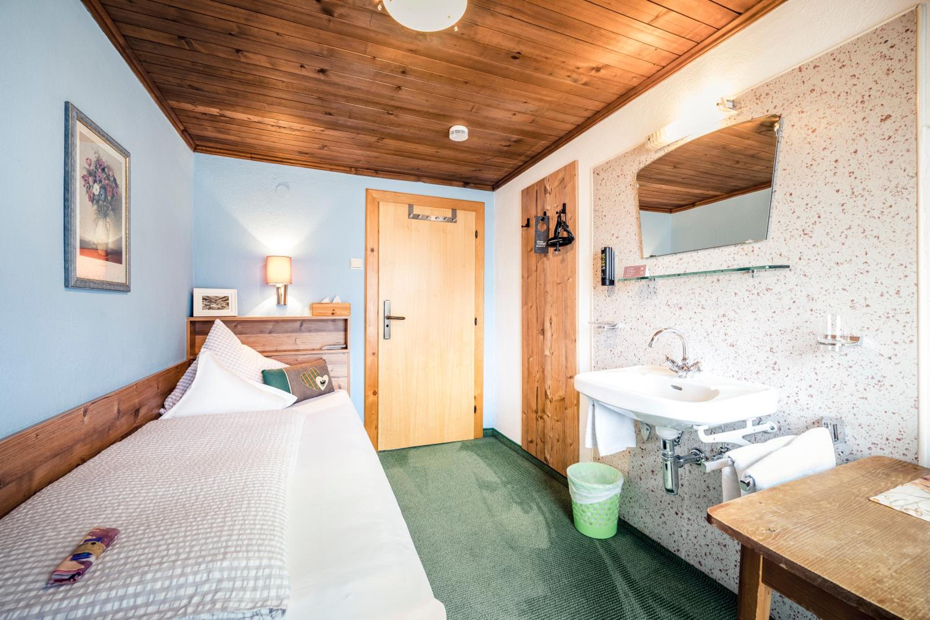 Pension der Steinbock - das 300 Jahre alte Bauernhaus - TIROL