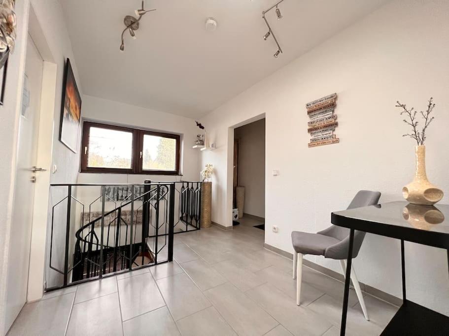 Exclusive Maisonette 90qm Parkplatz Balkon Citynah