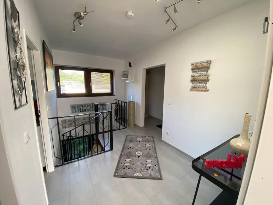 Exclusive Maisonette 90qm Parkplatz Balkon Citynah