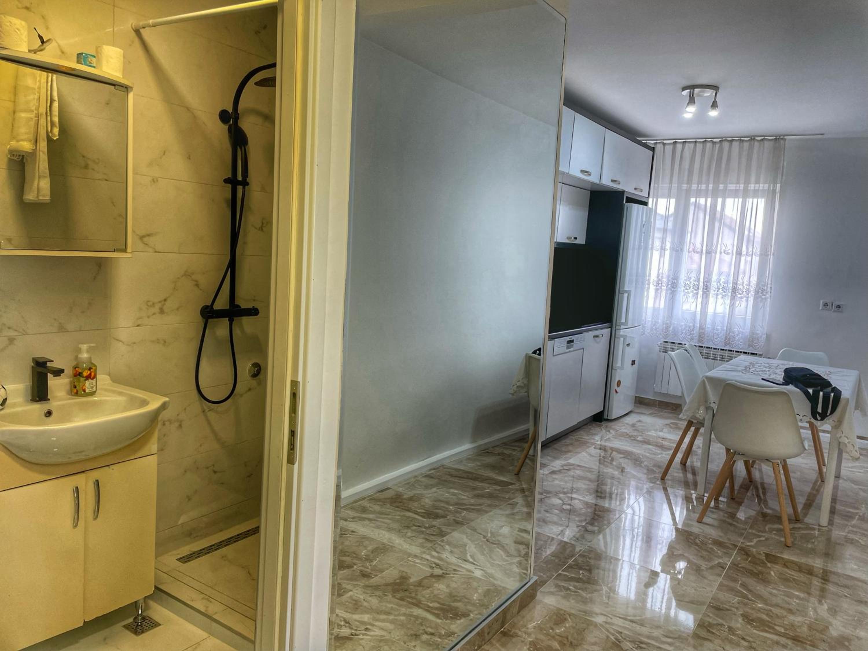 Sarajevo Skyline Suite