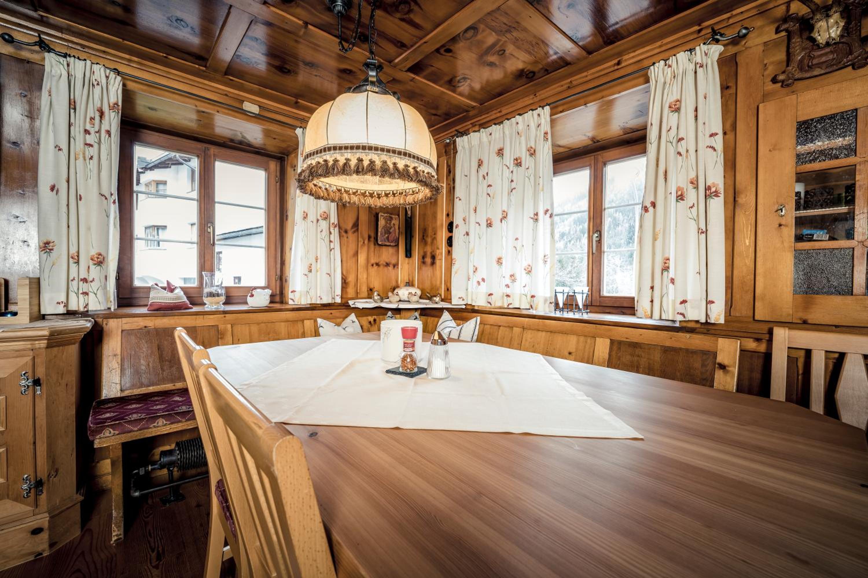 Pension der Steinbock - das 300 Jahre alte Bauernhaus - TIROL