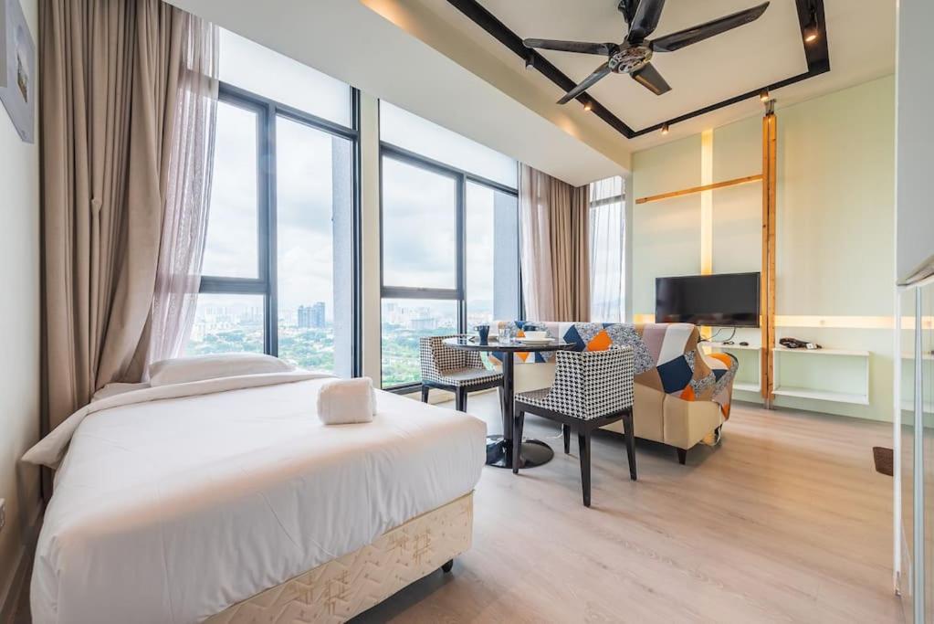 ExpressionZ Suites KLCC by EC
