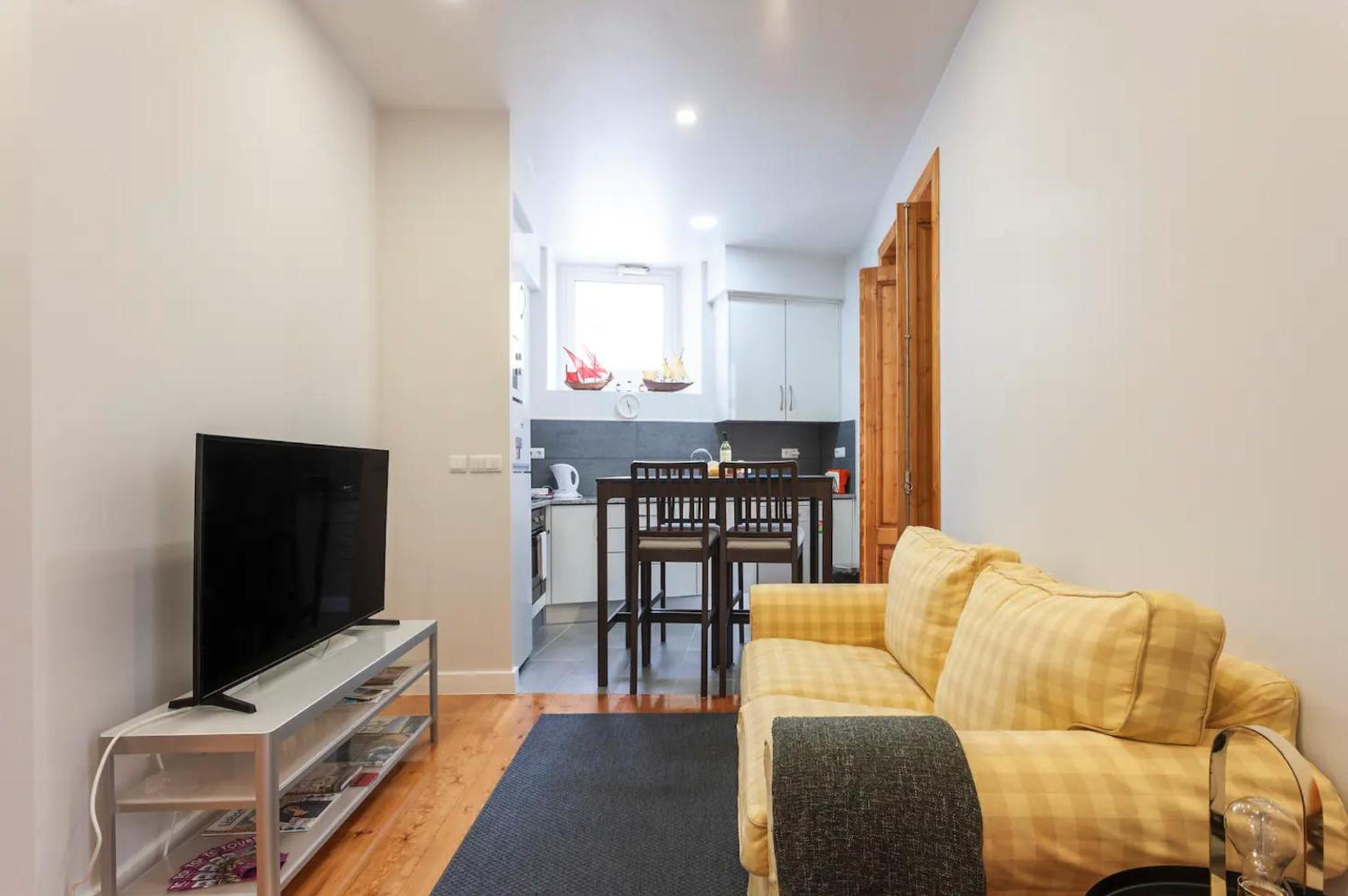 WHome Alfama Spacious 2-Bed near Feira da Ladra view 2
