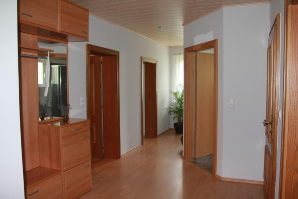 Gemütliches Bergappartement mit Seeblick