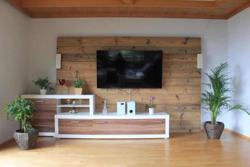 Gemütliches Bergappartement mit Seeblick