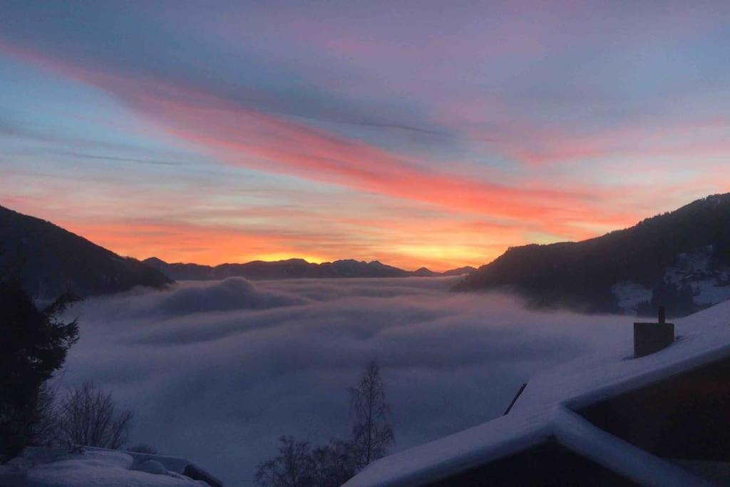 Gemütliches Bergappartement mit Seeblick