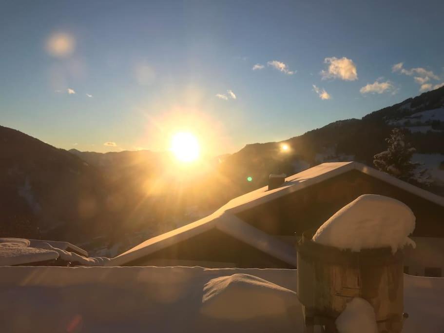 Gemütliches Bergappartement mit Seeblick