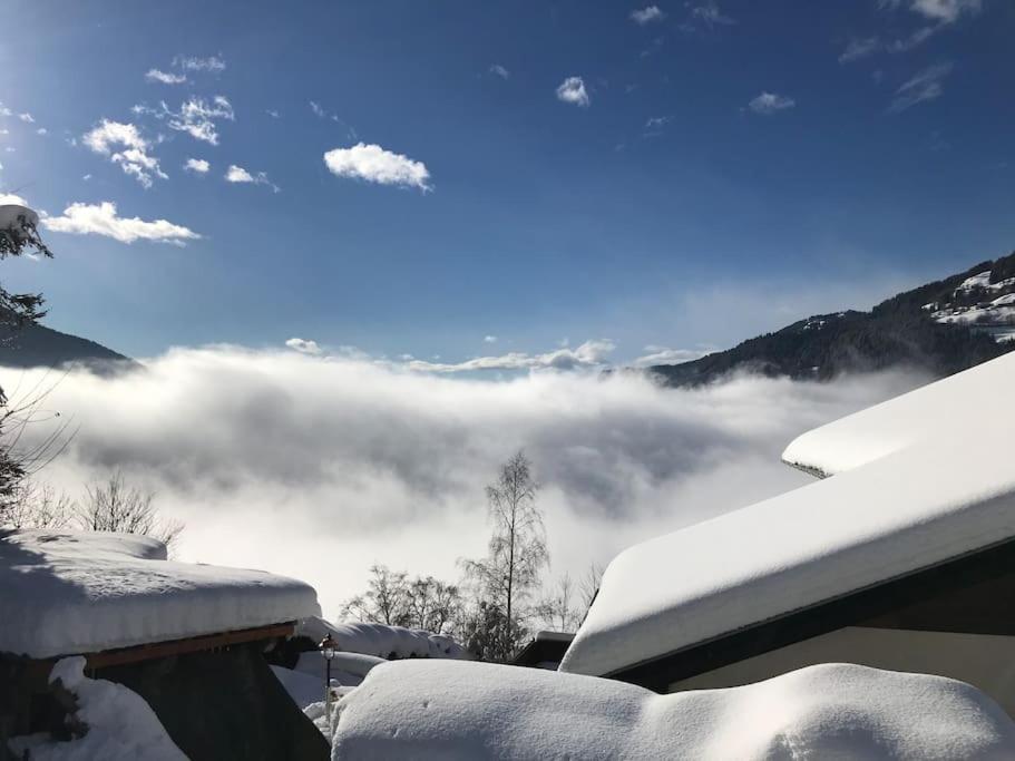 Gemütliches Bergappartement mit Seeblick