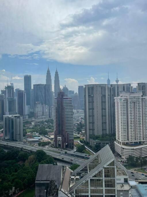 ExpressionZ Suites KLCC by EC