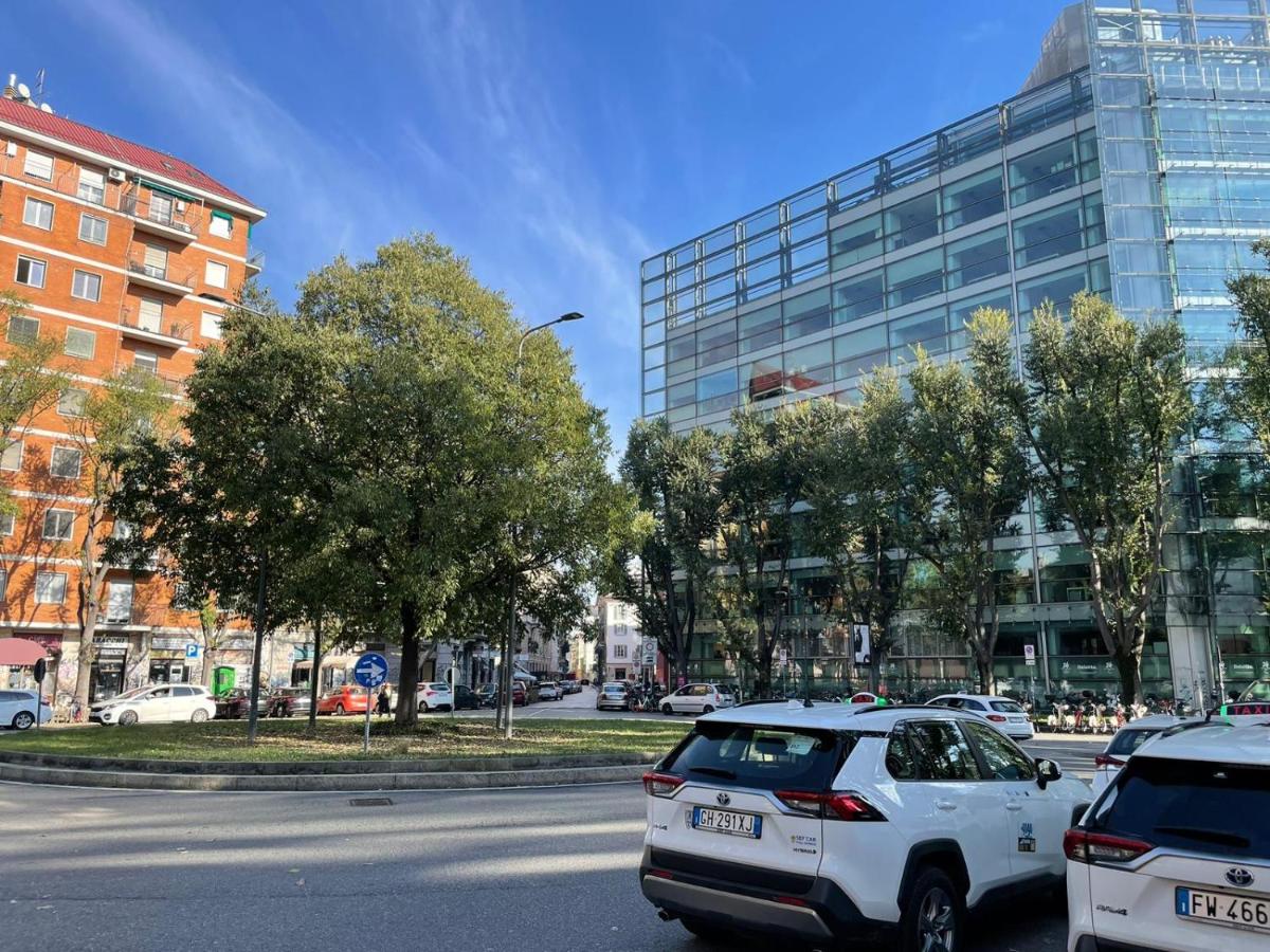 Cozy flat mins walk to Navigli and metro Porta Genova