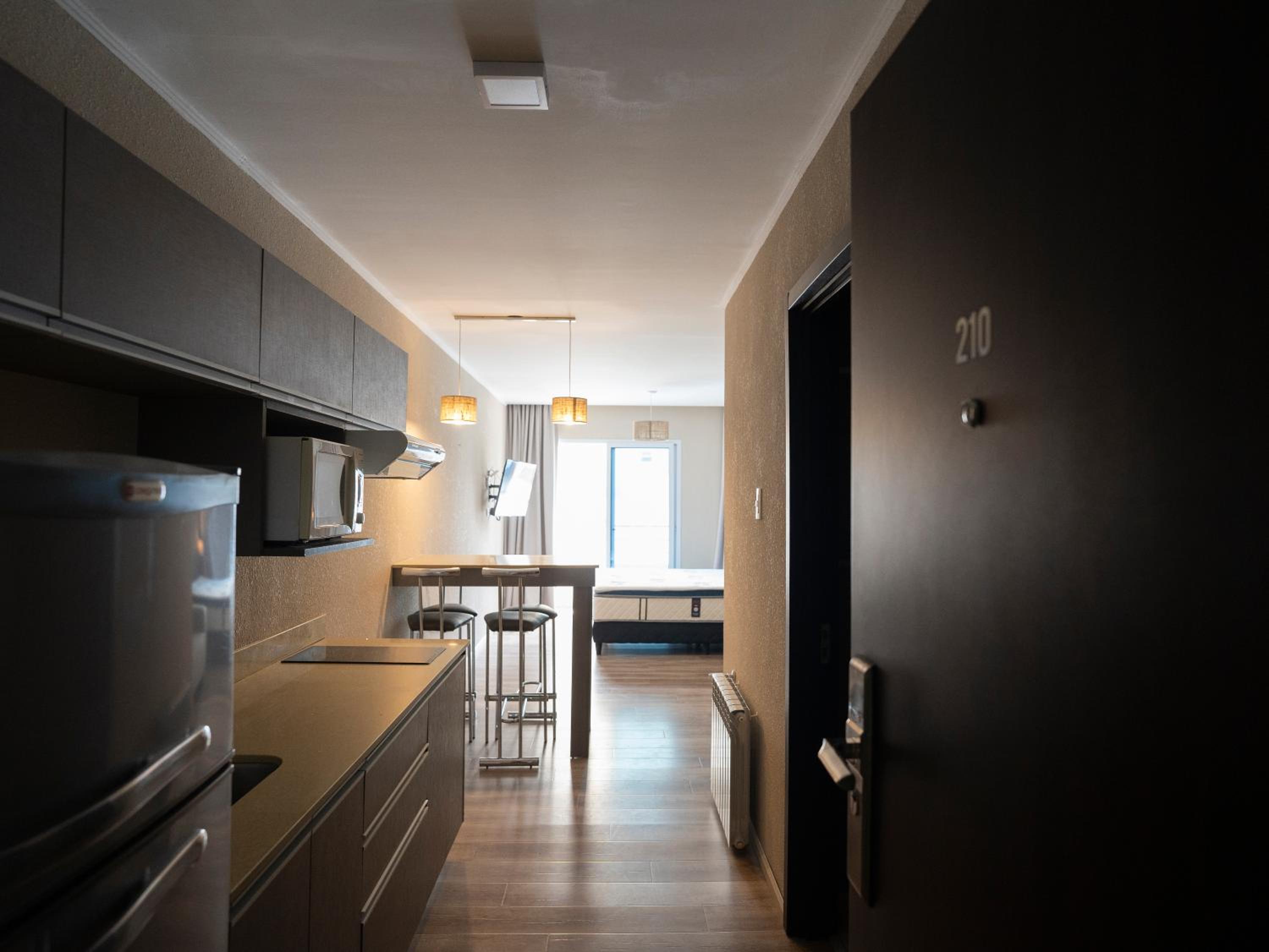 ¡Monoambiente exclusivo c/ pileta en Zona Playa!