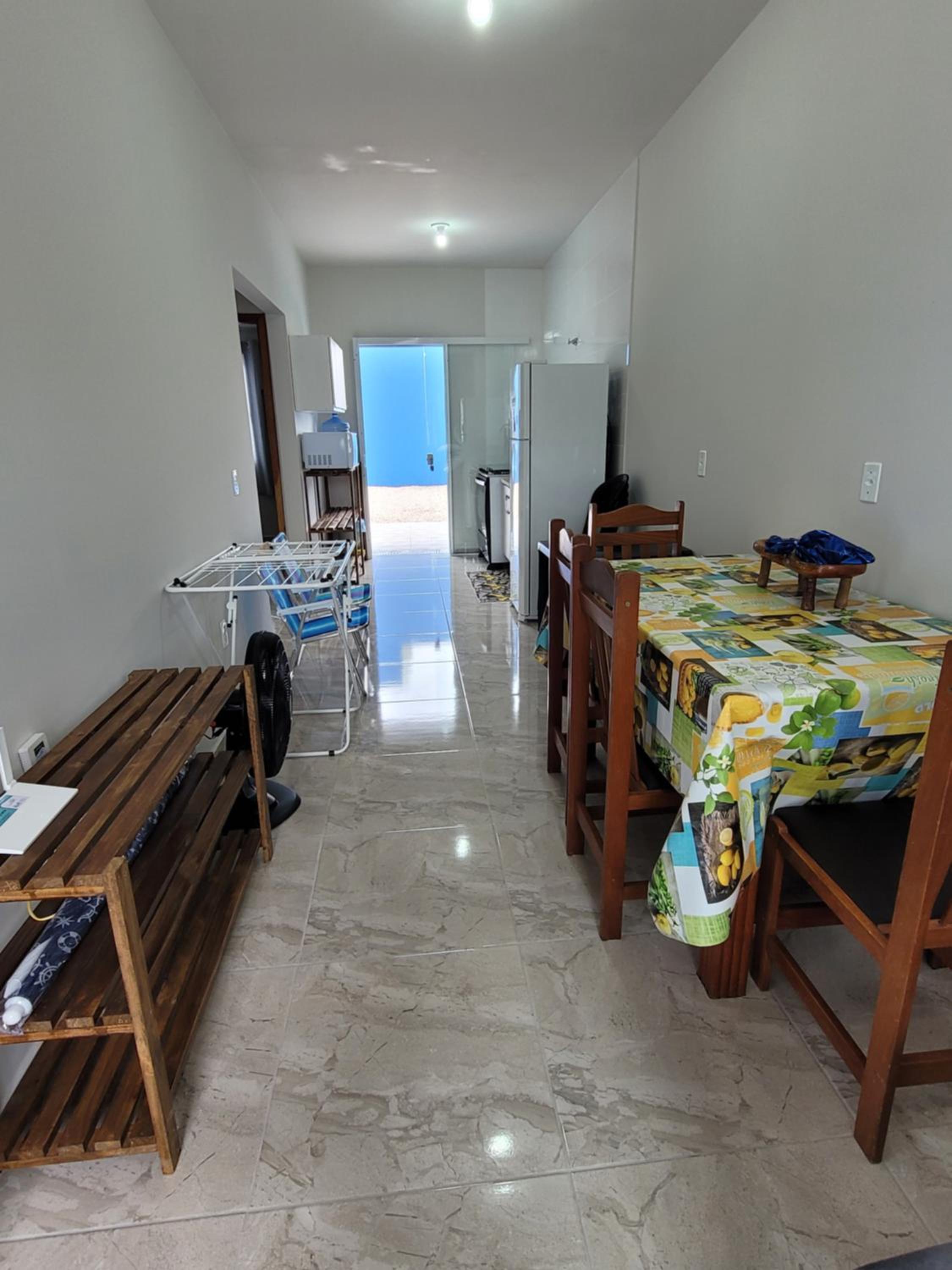 Casa azul de veraneio em Itapoá-SC