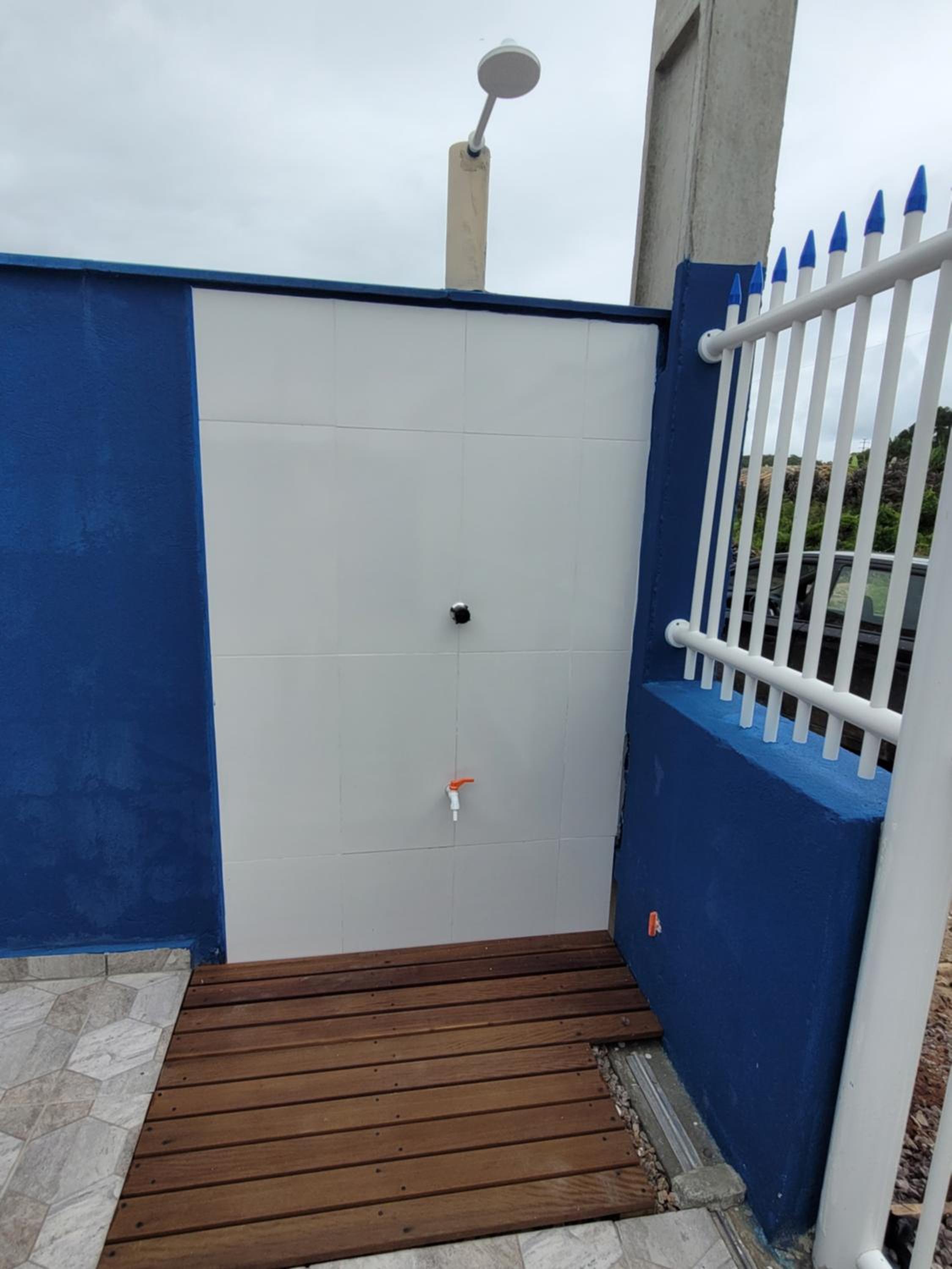 Casa azul de veraneio em Itapoá-SC