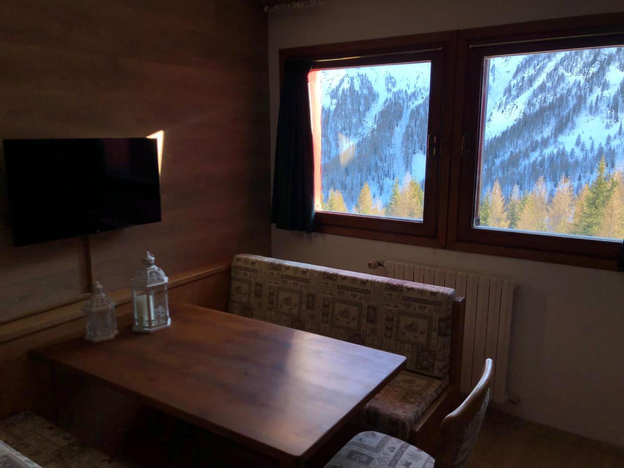 Paradise Dolomiti flat view 2